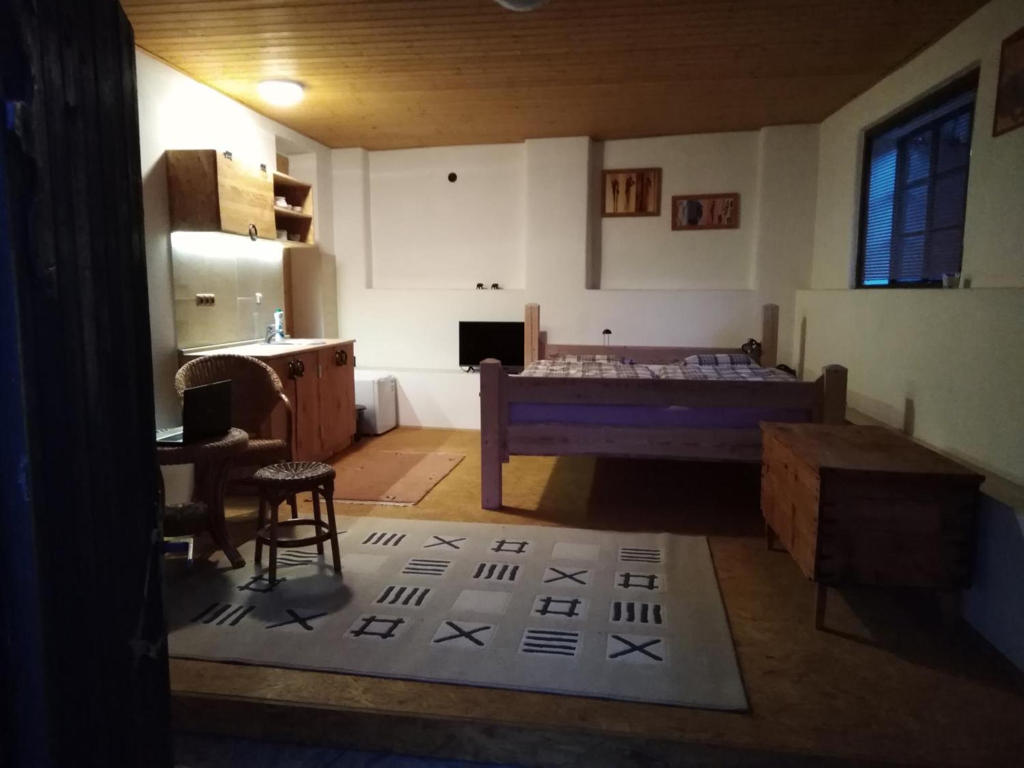 Apartamento Letni Domek, Kone, Lezecka Stena, Fitness, Nove I Moznost Spani Nad Hlavami Koni!!! *